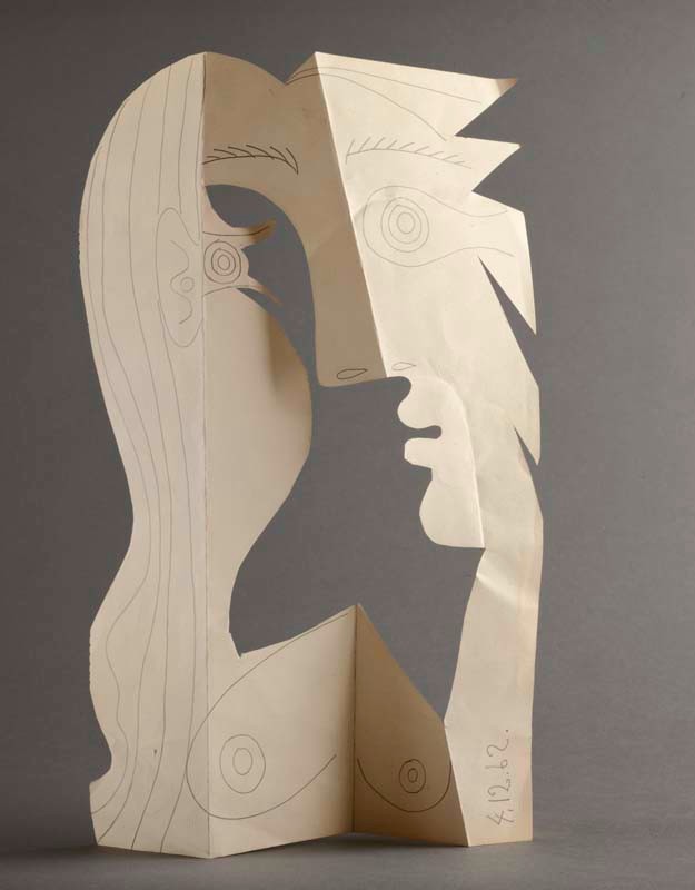 Résultat de recherche d'images pour "picasso sculpture papier"