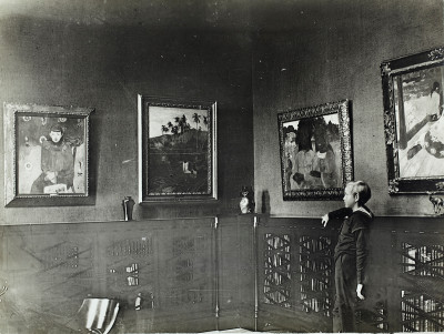 , The Hansens' son Knud in the Gauguin room on the opening day of the collection in 1918