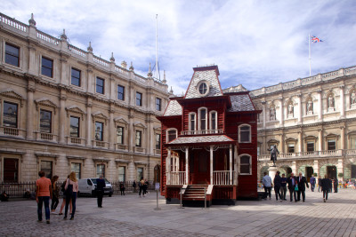 Cornelia Parker's 'Transitional Object (PsychoBarn)' in the RA courtyard, 2018