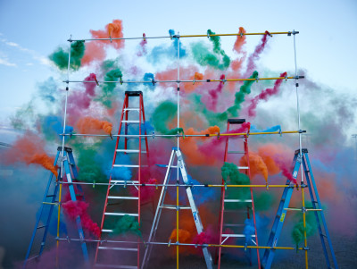 Olaf Breuning, Smoke installation