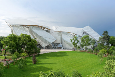 The Louis Vuitton Foundation in Paris, designed by Frank Gehry Hon RA