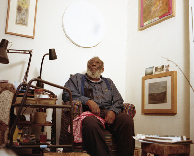 Frank Bowling in his home in London, 2018
