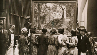 Photographs relating to the Summer Exhibition 1931