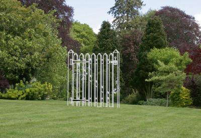 Michael Craig-Martin RA, Gate (white)