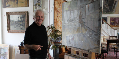 Ken Howard RA in his London studio