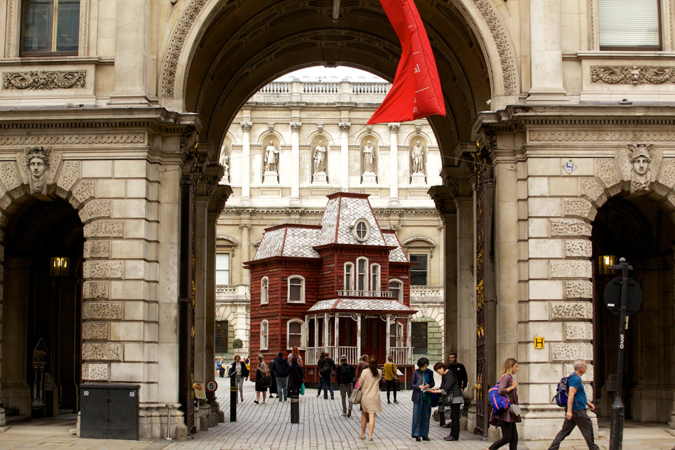 A quick interpretation of Cornelia Parker's PsychoBarn ...