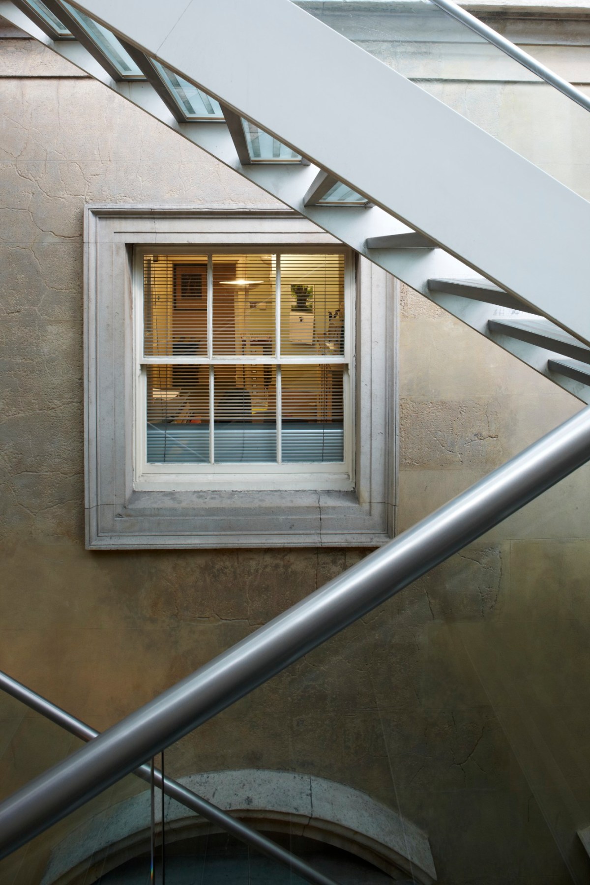 Paul Highnam, Detail of the facade and the glass stairs leading to the Sackler Wing of Galleries.