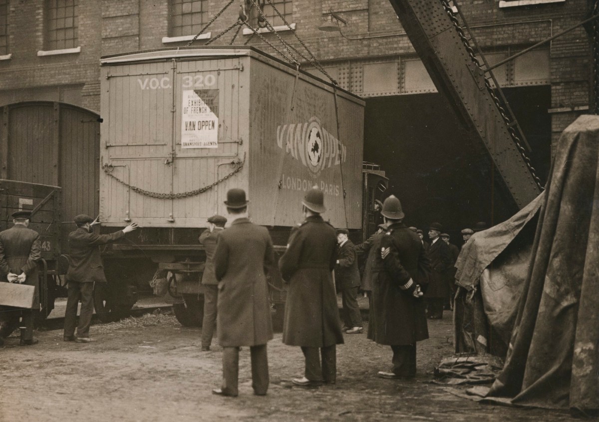 , Installation photography of the Exhibition of French Art 1200-1900 at the Royal Academy of Arts, 1932.