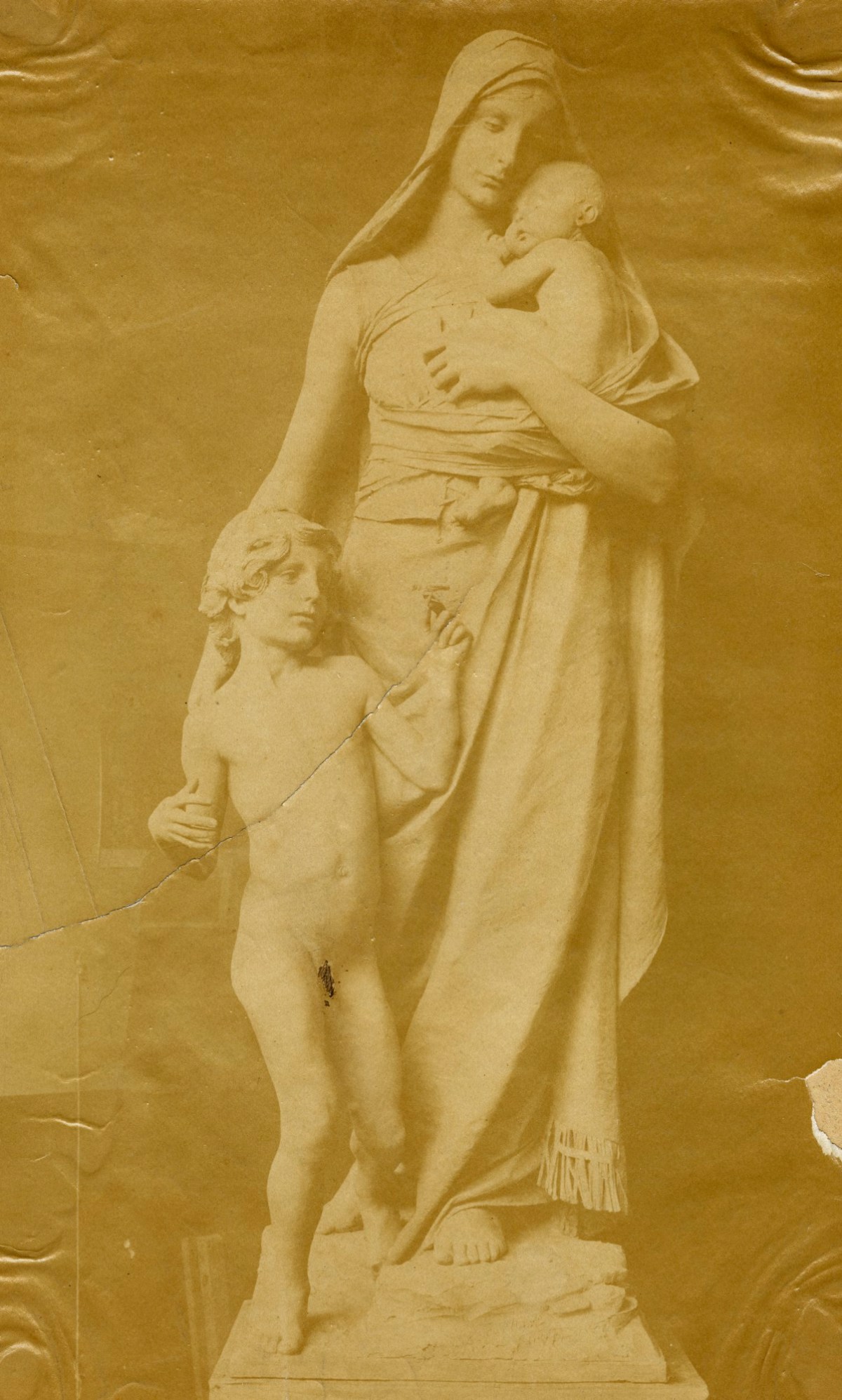 Unidentified photographer, Maternity