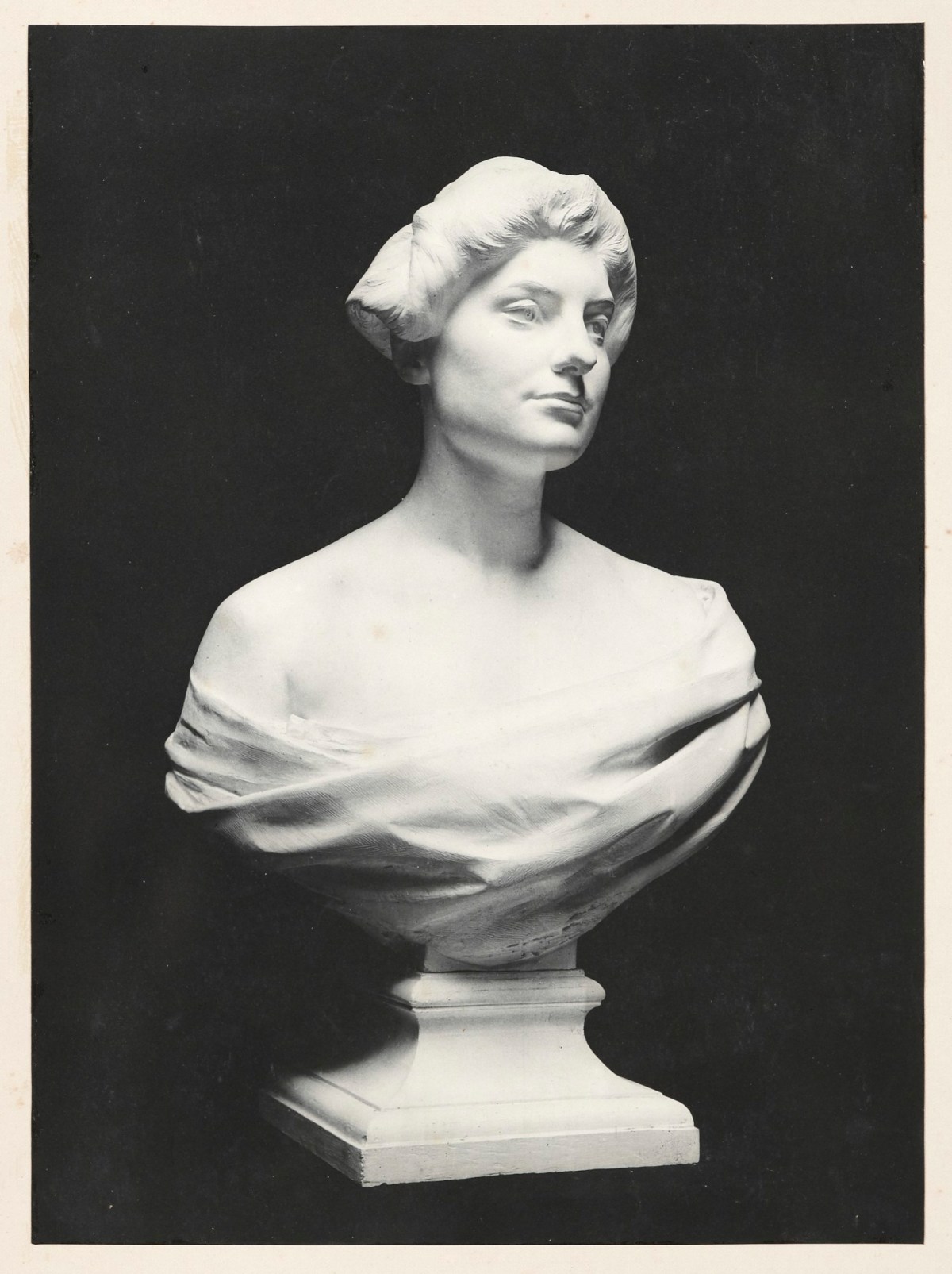 Unidentified photographer, Head of a Girl