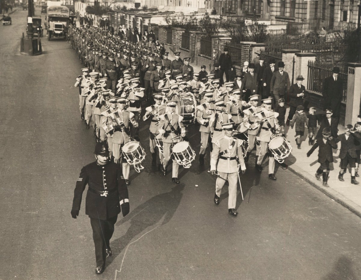 Pacific & Atlantic News Ltd, The 38th Middlesex (Artists') Rifle Volunteers marching, 1933