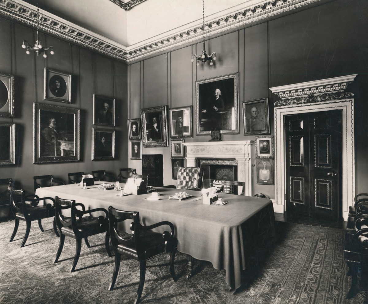 The Council Room Burlington House 1935 Works Of Art Ra