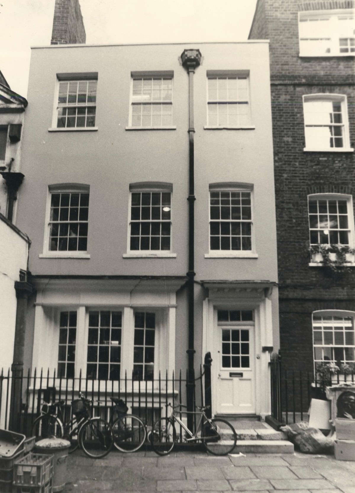 Unidentified photographer, 5 Pickering Place, St. James's Street, London, the offices of William Curtis Green R.A. from 1919