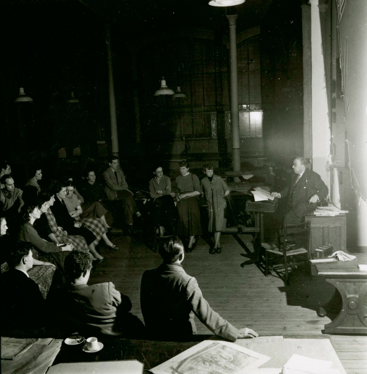 Russell Westwood, Sir Albert Richardson P.R.A. lecturing to students, 1953.