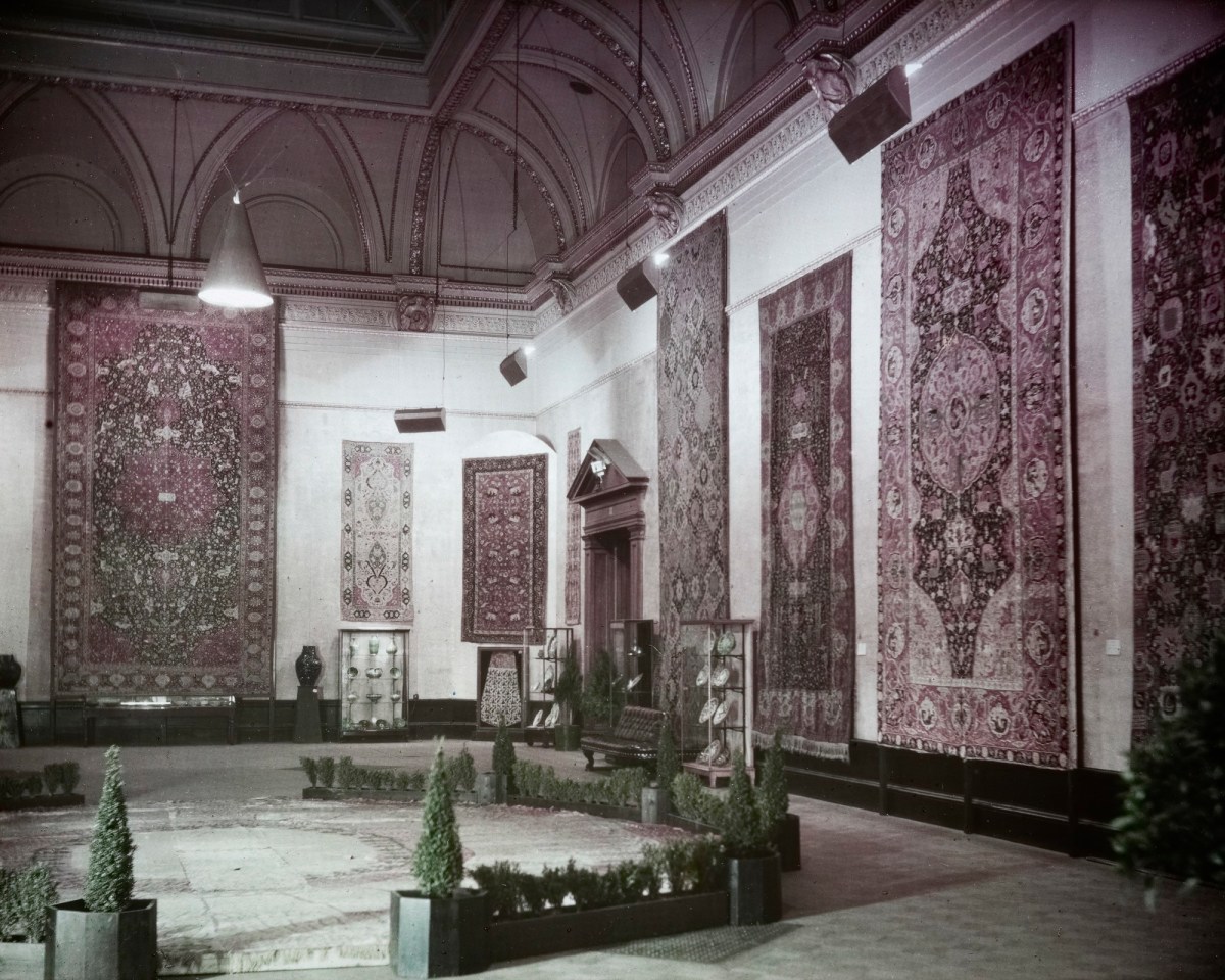 Unidentified photographer, Gallery III during the International Exhibition of Persian Art, at the Royal Academy of Arts, 1931.