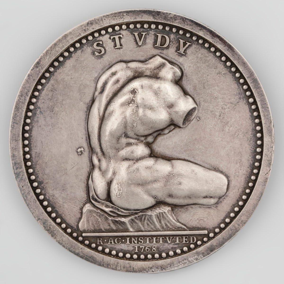 Mr T. Pingo and Giovanni Battista Cipriani RA and Edward Penny RA, Royal Academy Schools, silver medal presented to Sydney Smirke for a drawing from a public building (1817)