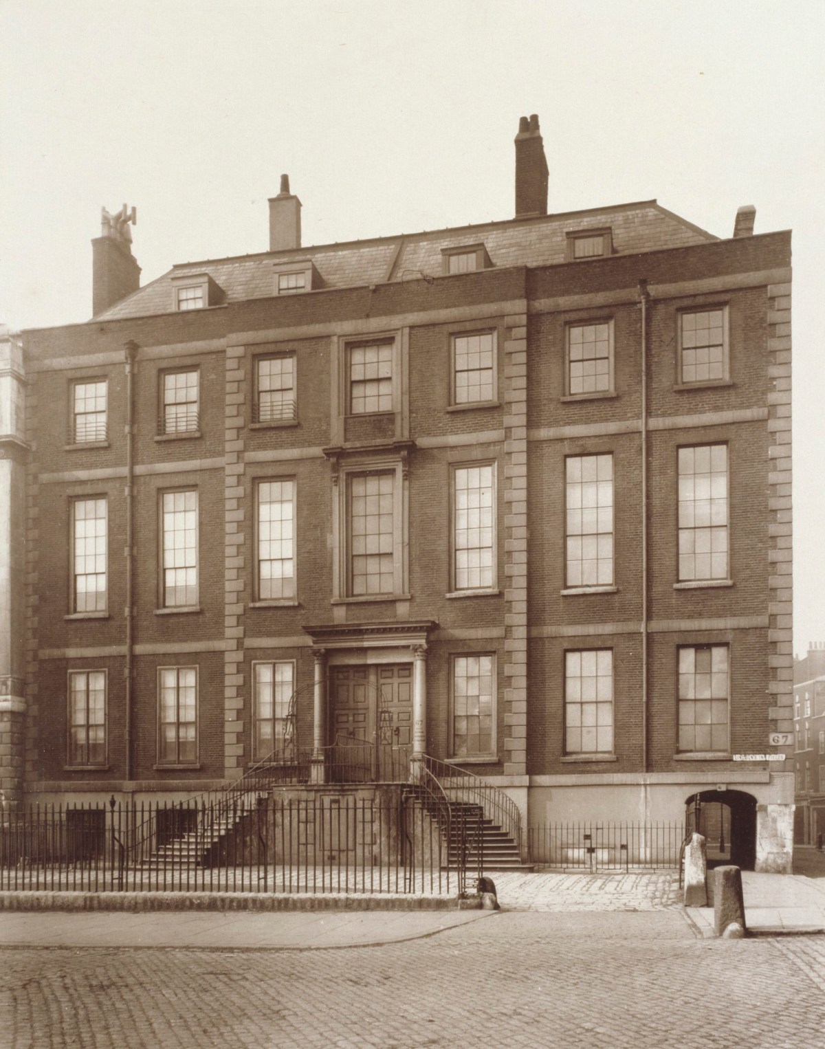 Lincoln's Inn Fields, Newcastle House Works of Art RA Collection