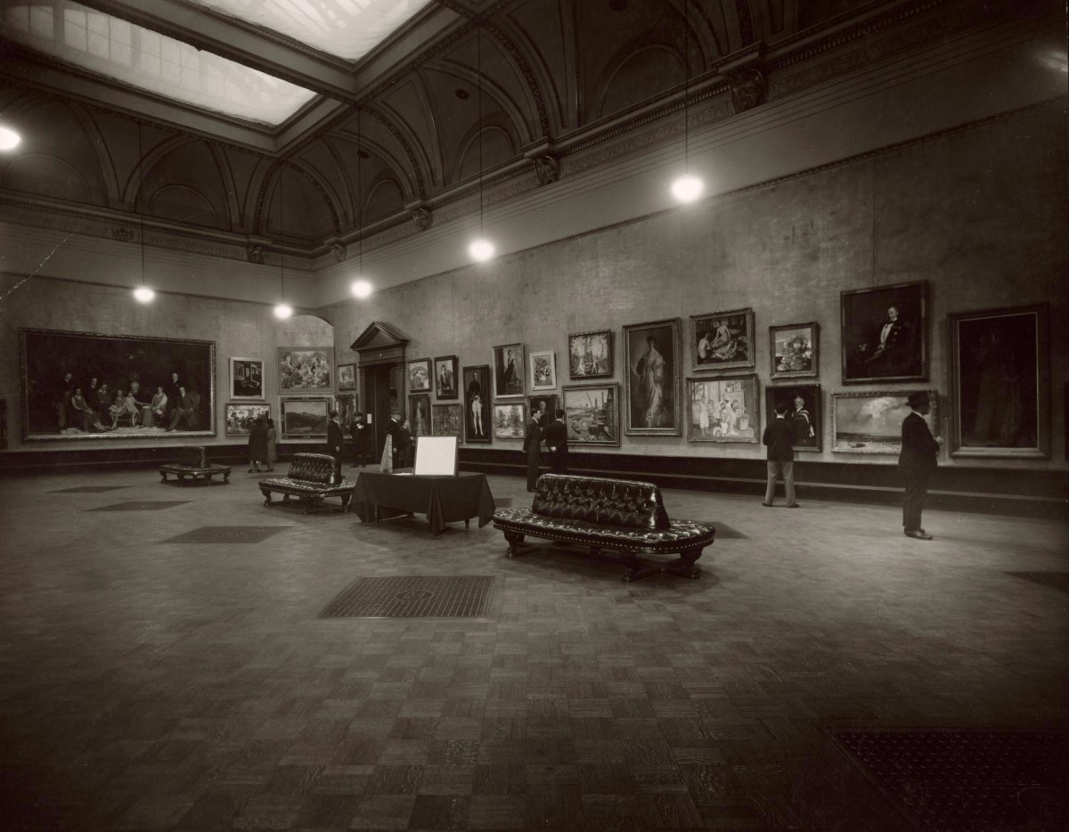 , Photographs relating to the Summer Exhibition 1931.