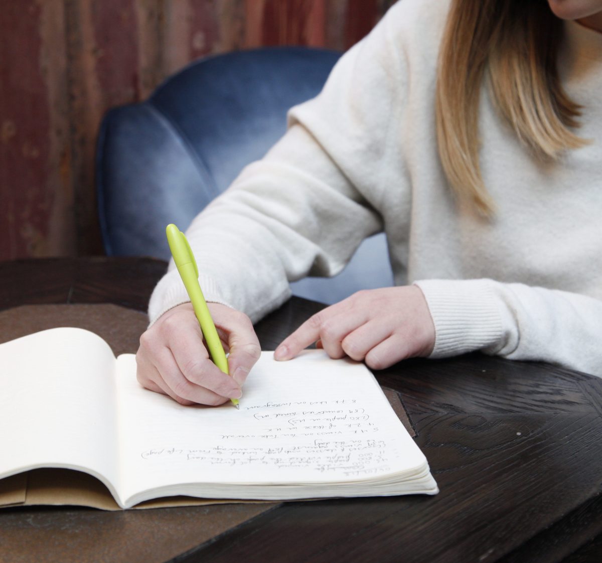 Creative and descriptive writing image