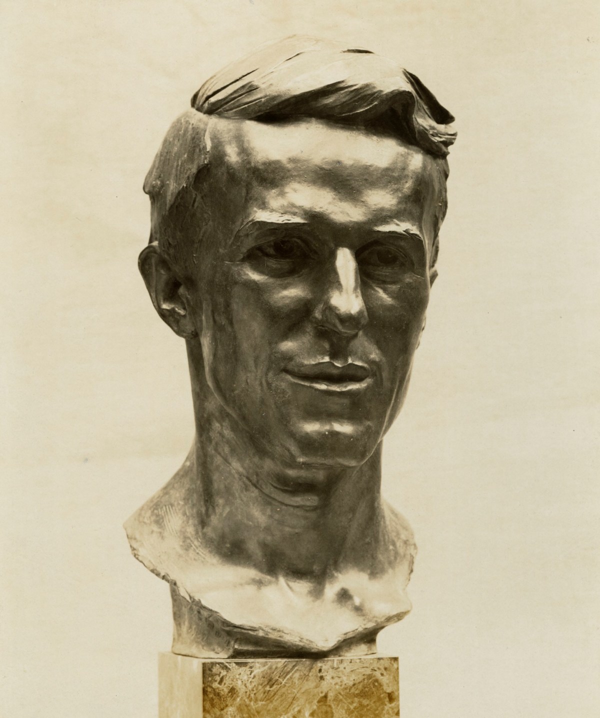 F. Hilaire d'Arcis, T.E. Lawrence