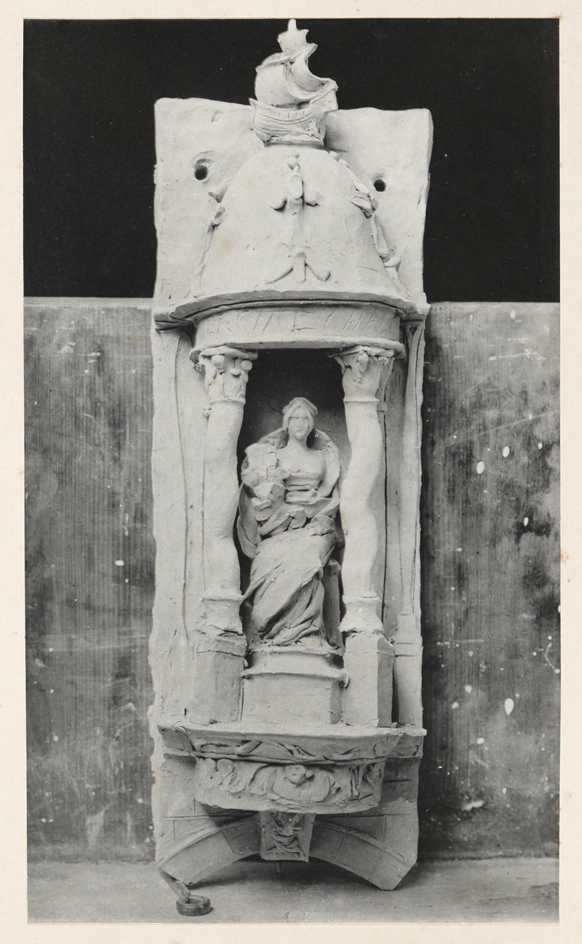 Unidentified photographer, Sketch figure