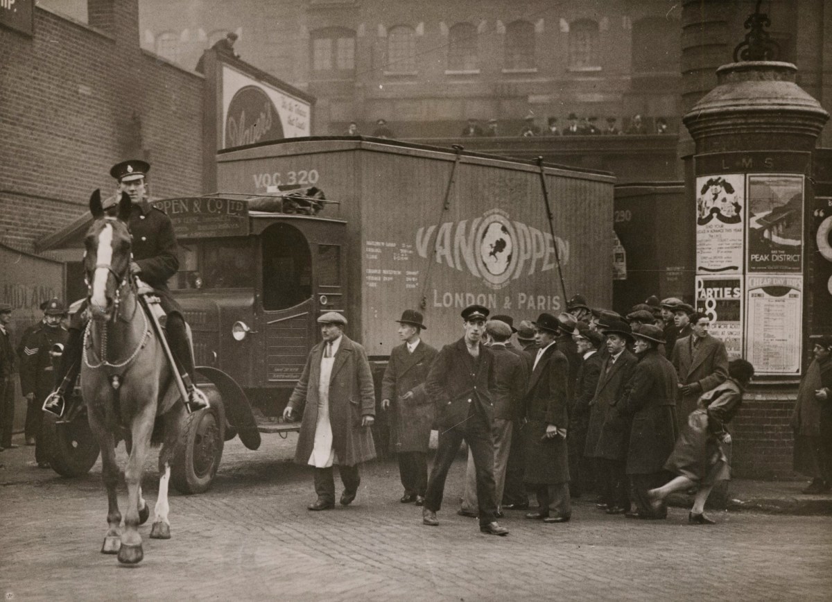 , Installation photography of the Exhibition of French Art 1200-1900 at the Royal Academy of Arts, 1932.