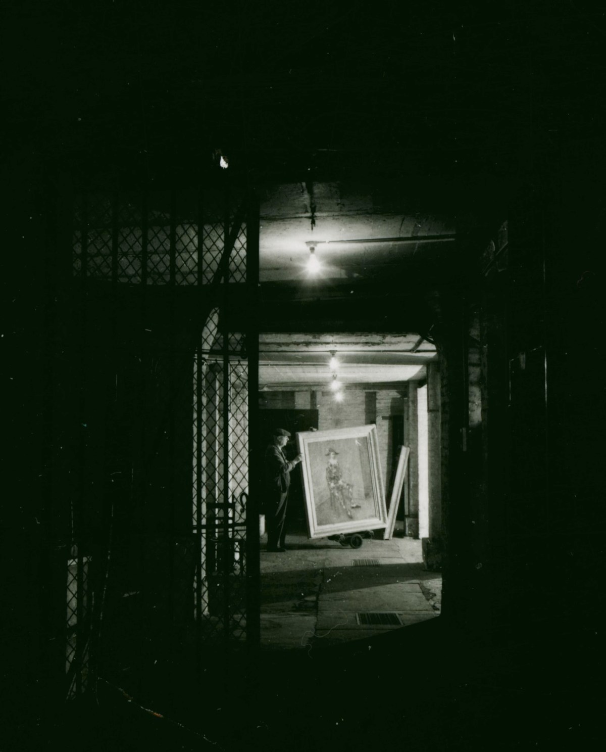 Russell Westwood, The vaults of Burlington House, 1953