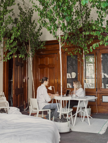 General view, interior