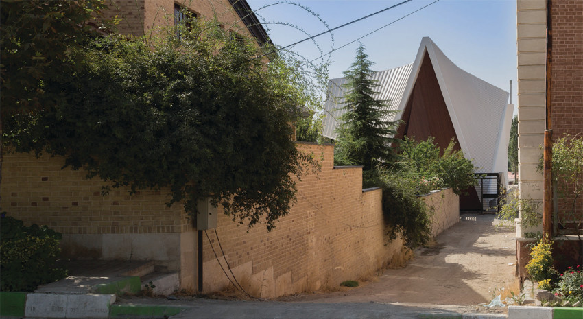 Villa for Younger Brother, Tehran, Iran (2015)