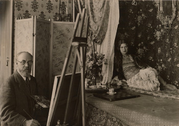, Photograph of Matisse painting the model Zita at 1 Place Charles-Félix, Nice